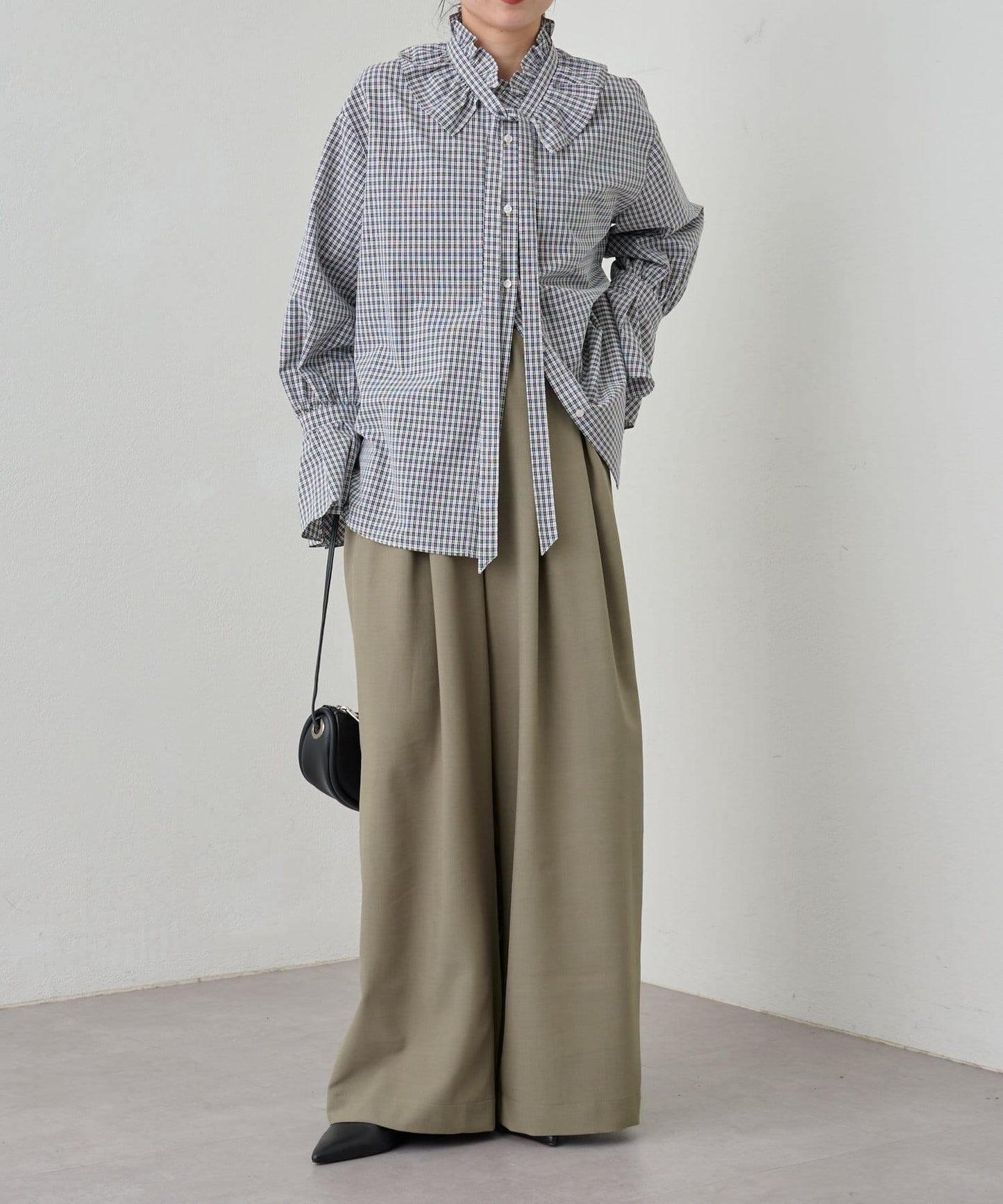 Omekashi 雙褶設計 休閒褲