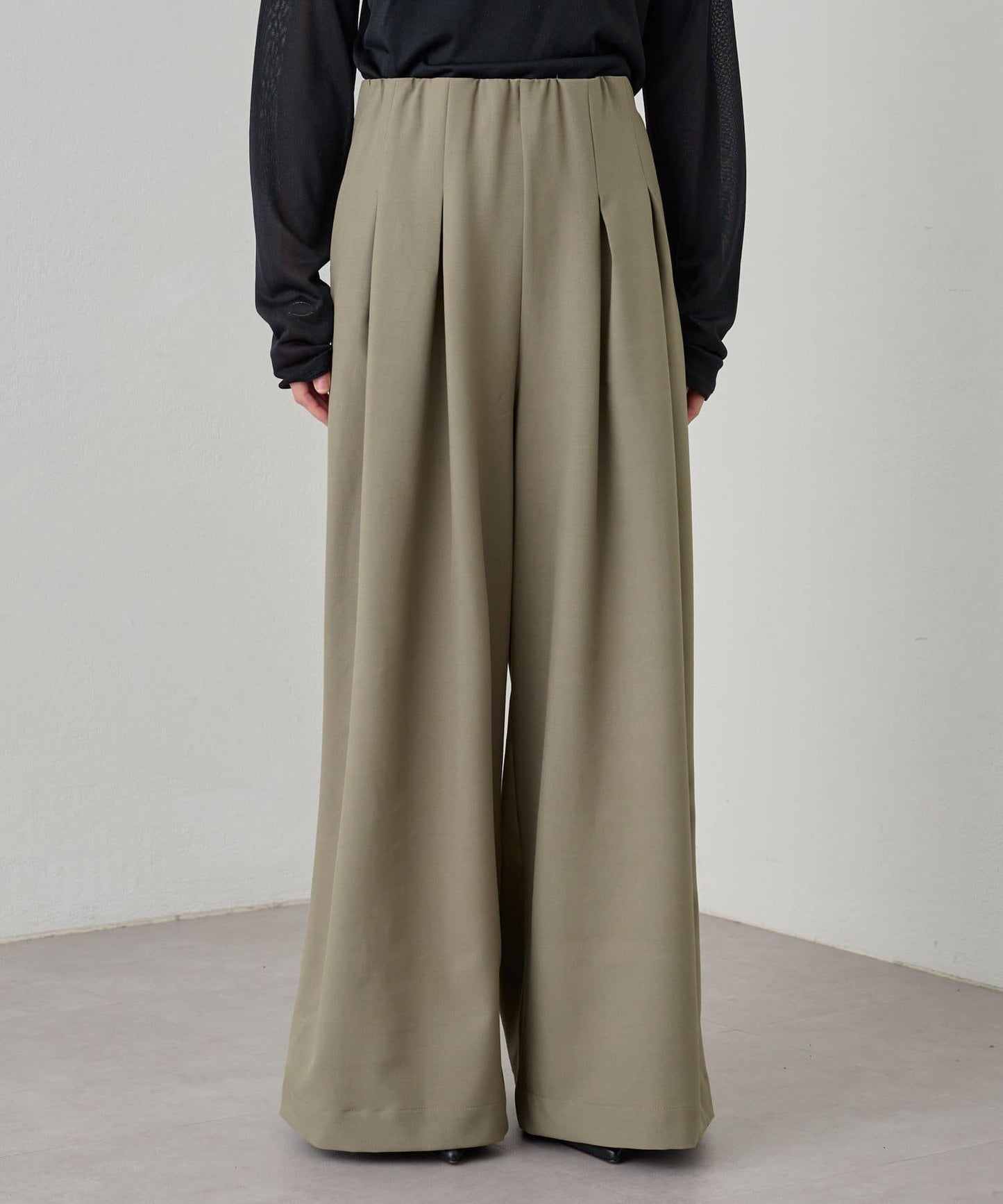 Omekashi 雙褶設計 休閒褲