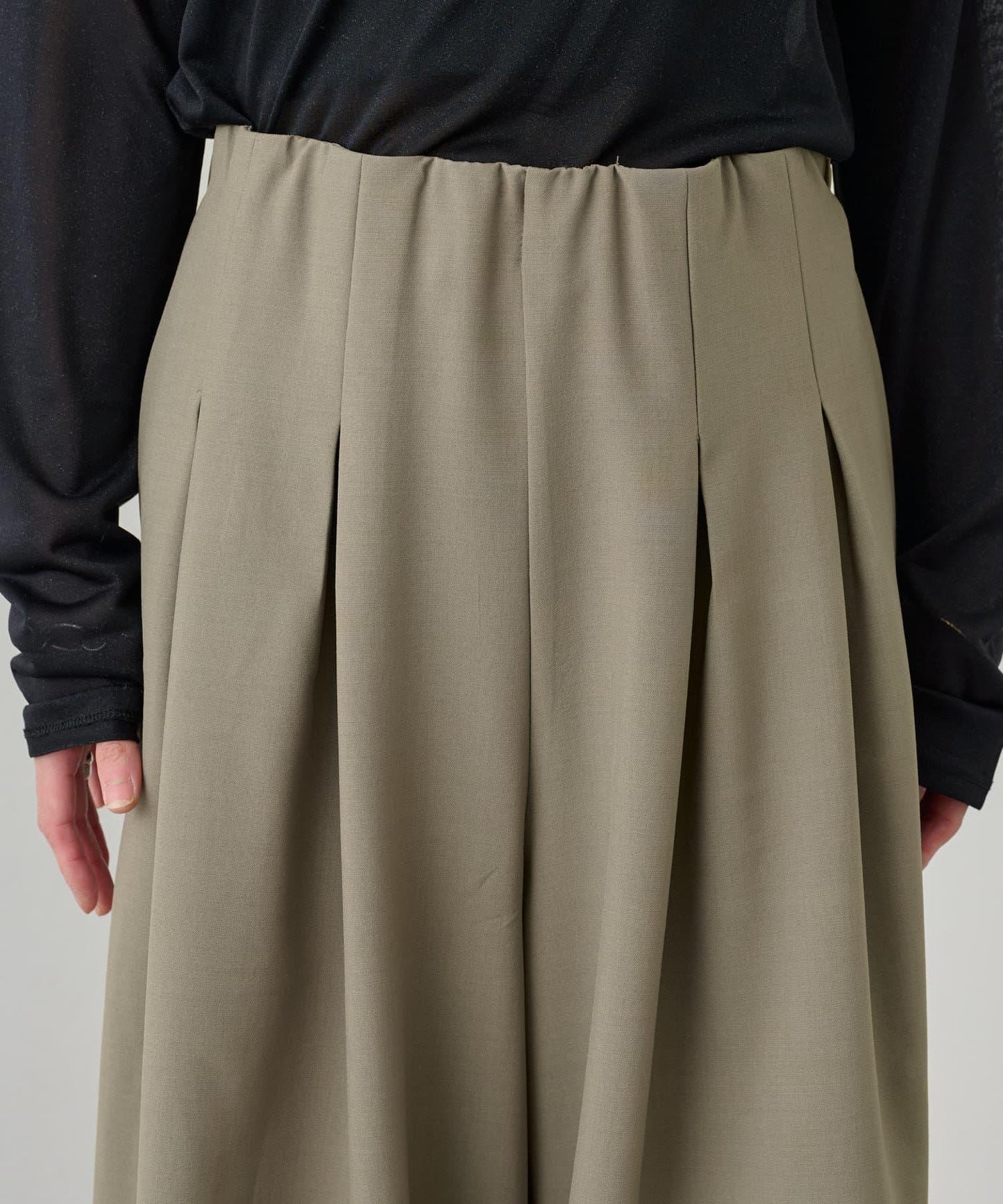 Omekashi 雙褶設計 休閒褲