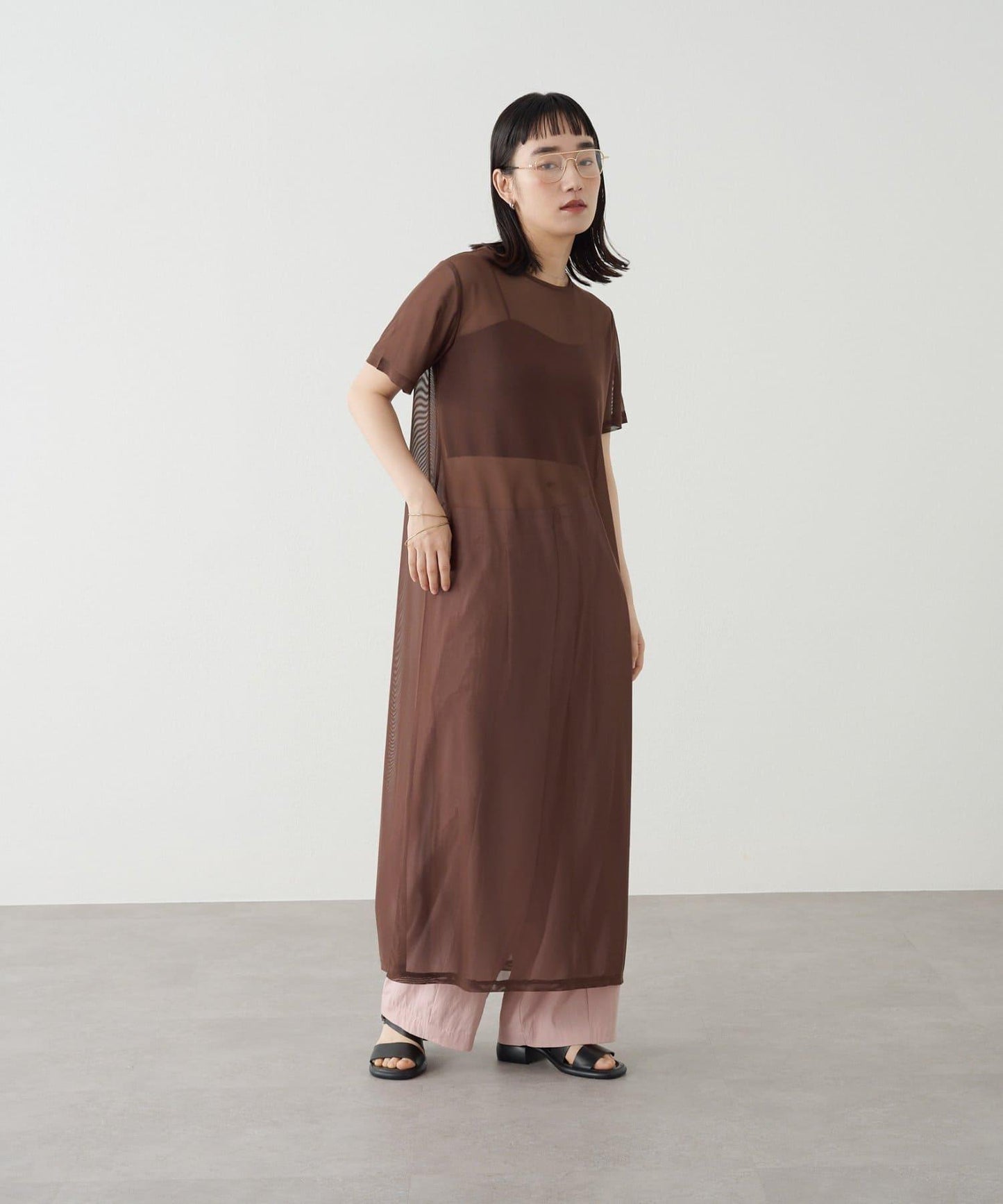 Omekashi 短袖網紗連衣裙