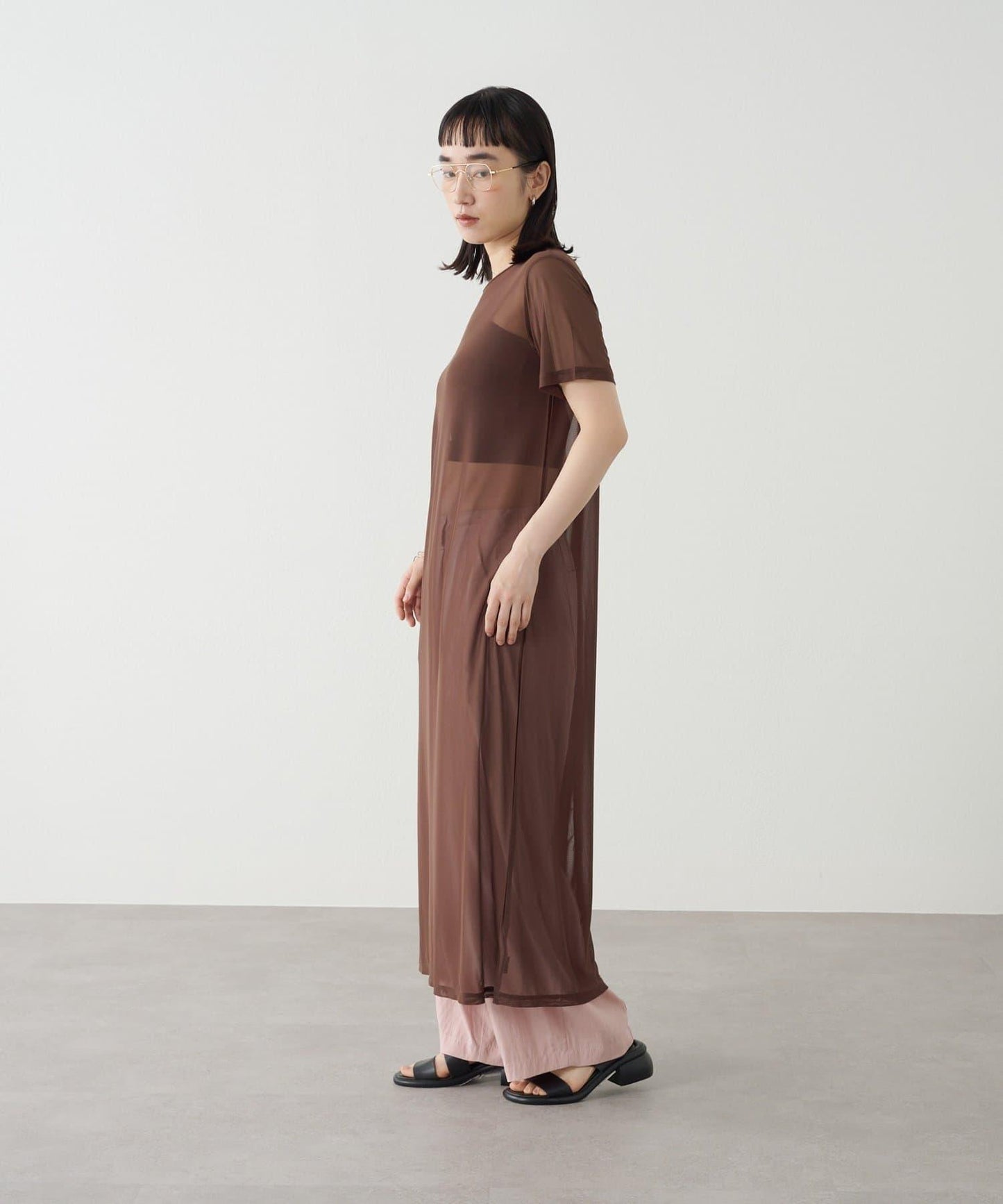 Omekashi 短袖網紗連衣裙