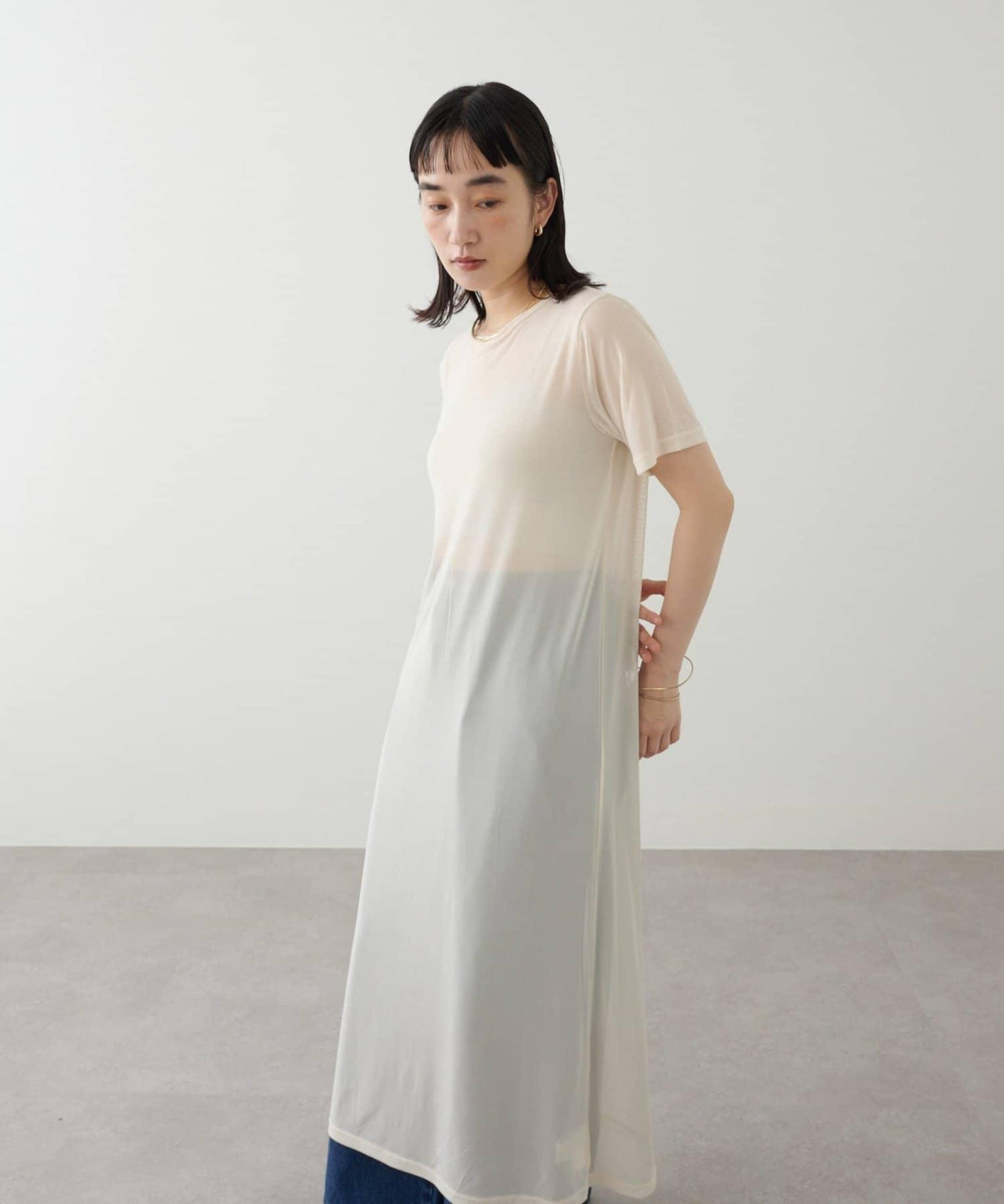 Omekashi 短袖網紗連衣裙