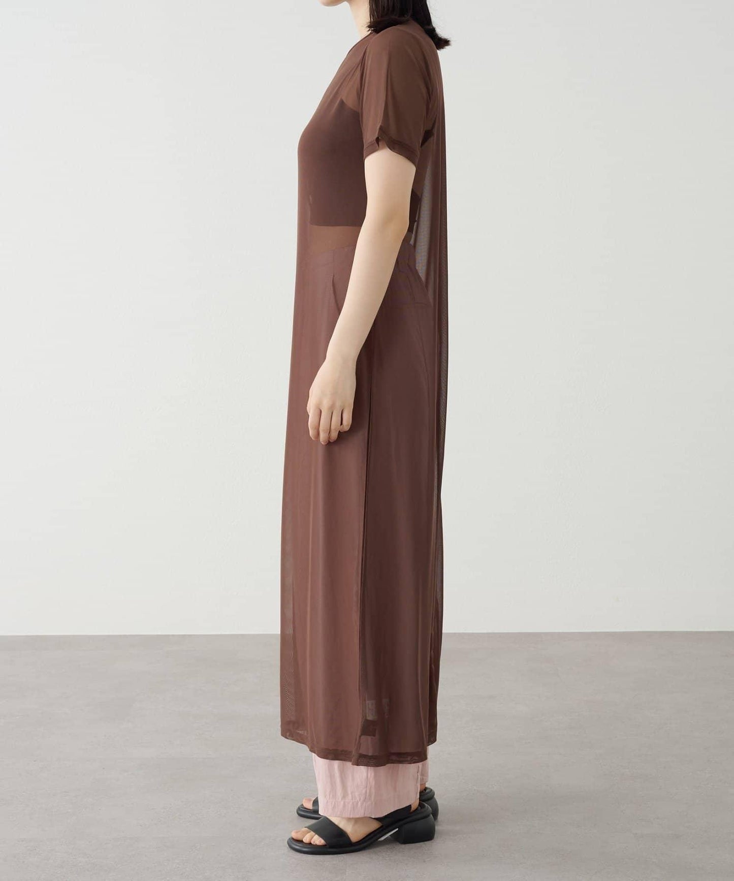 Omekashi 短袖網紗連衣裙