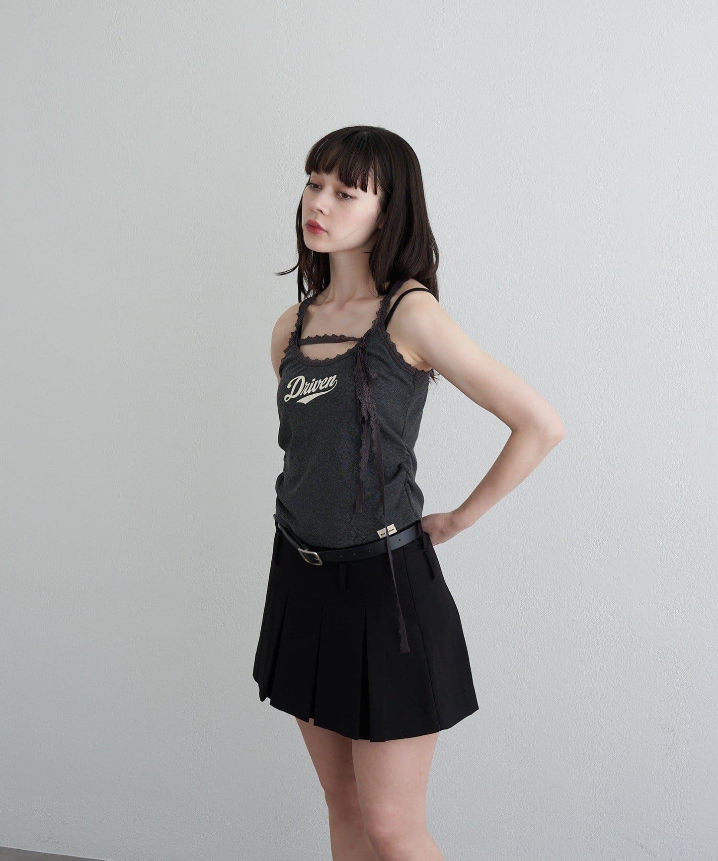 蕾絲Logo帶胸墊疊穿吊帶背心