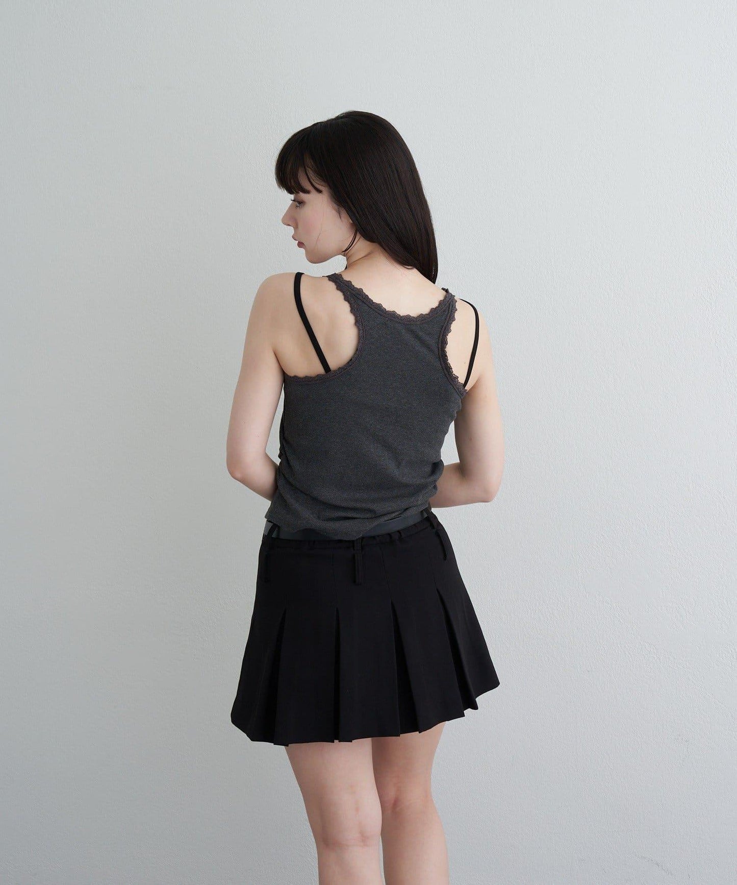 蕾絲Logo帶胸墊疊穿吊帶背心