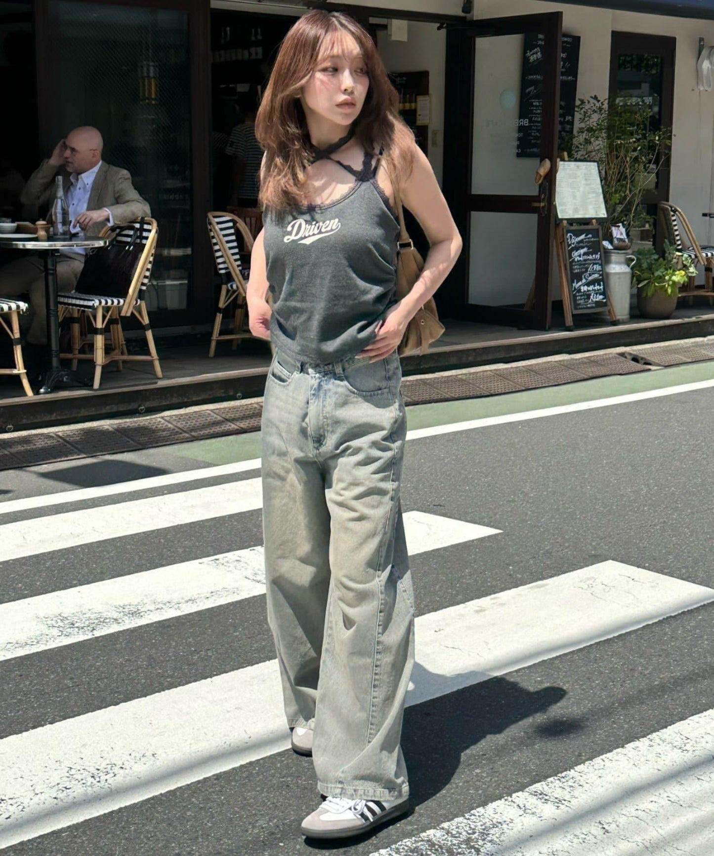 蕾絲Logo帶胸墊疊穿吊帶背心