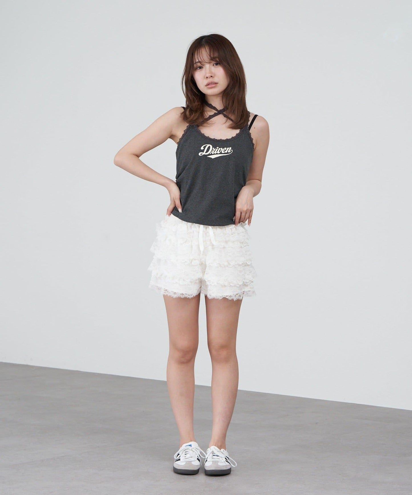 蕾絲Logo帶胸墊疊穿吊帶背心