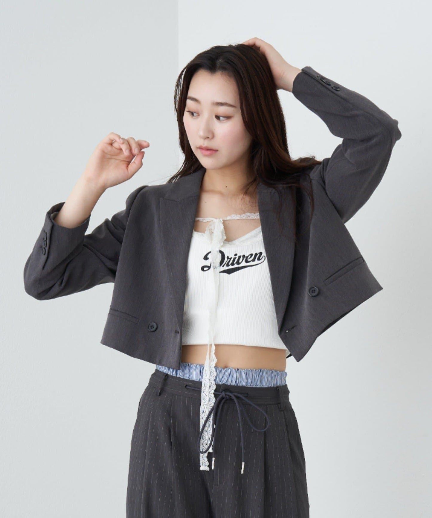 蕾絲Logo帶胸墊疊穿吊帶背心