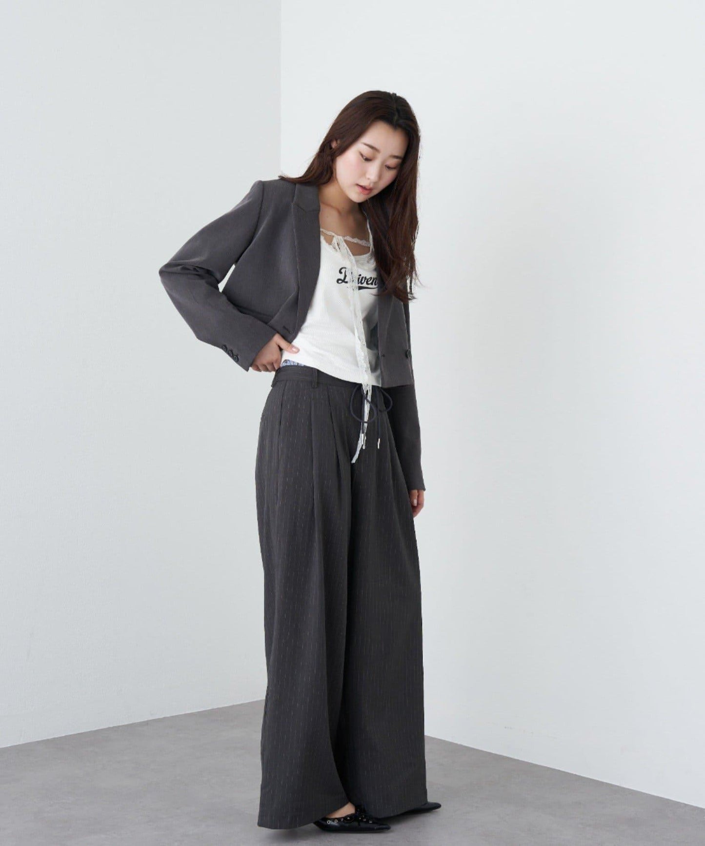 蕾絲Logo帶胸墊疊穿吊帶背心