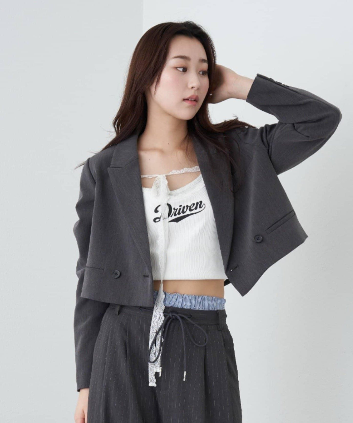 蕾絲Logo帶胸墊疊穿吊帶背心