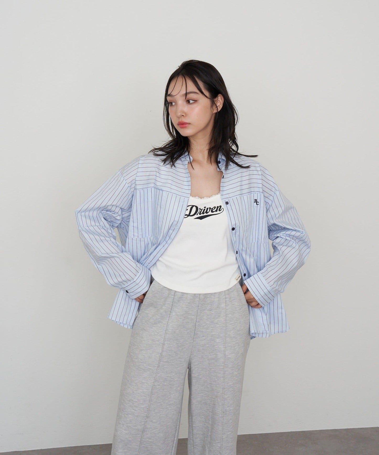 蕾絲Logo帶胸墊疊穿吊帶背心