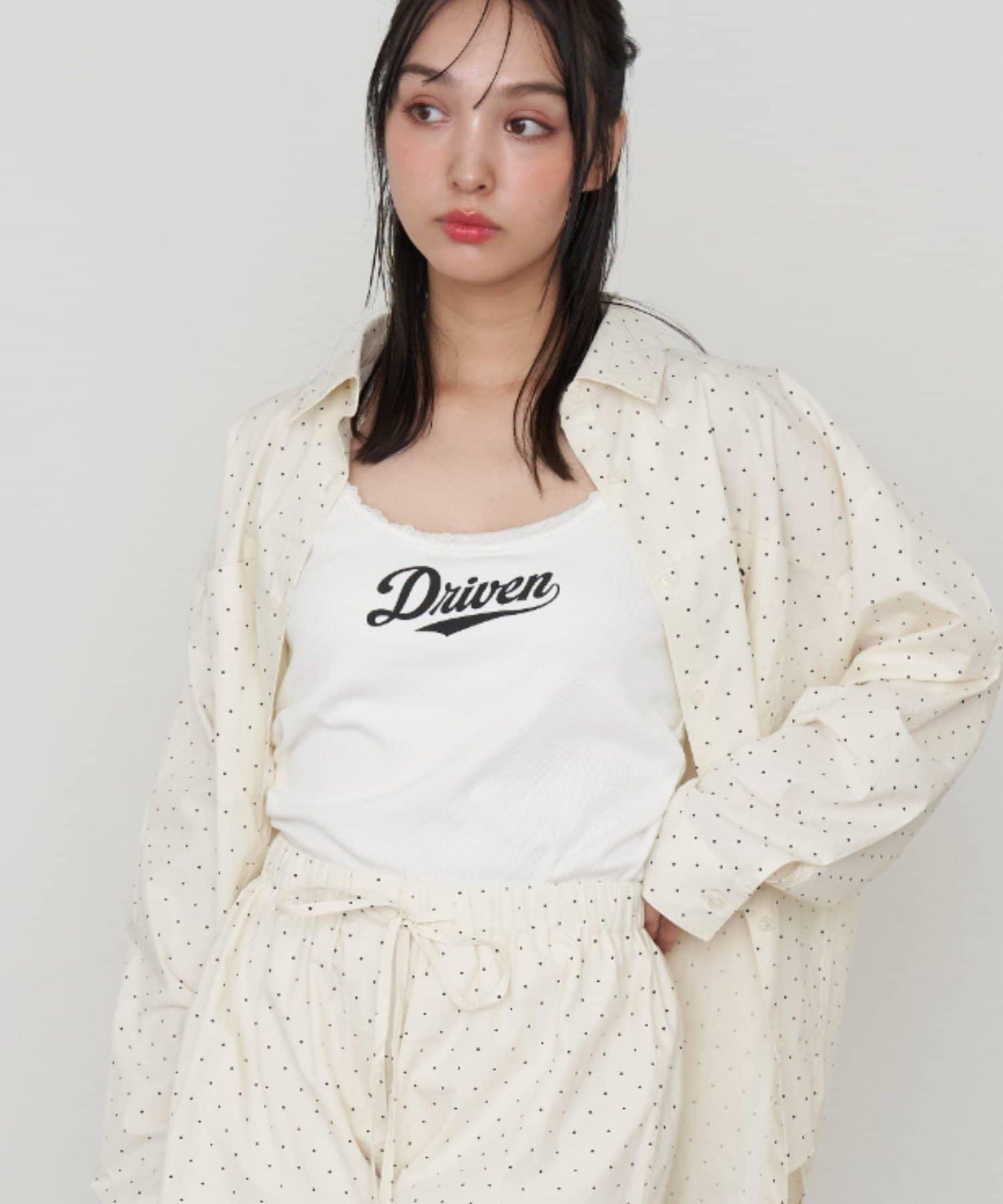 蕾絲Logo帶胸墊疊穿吊帶背心