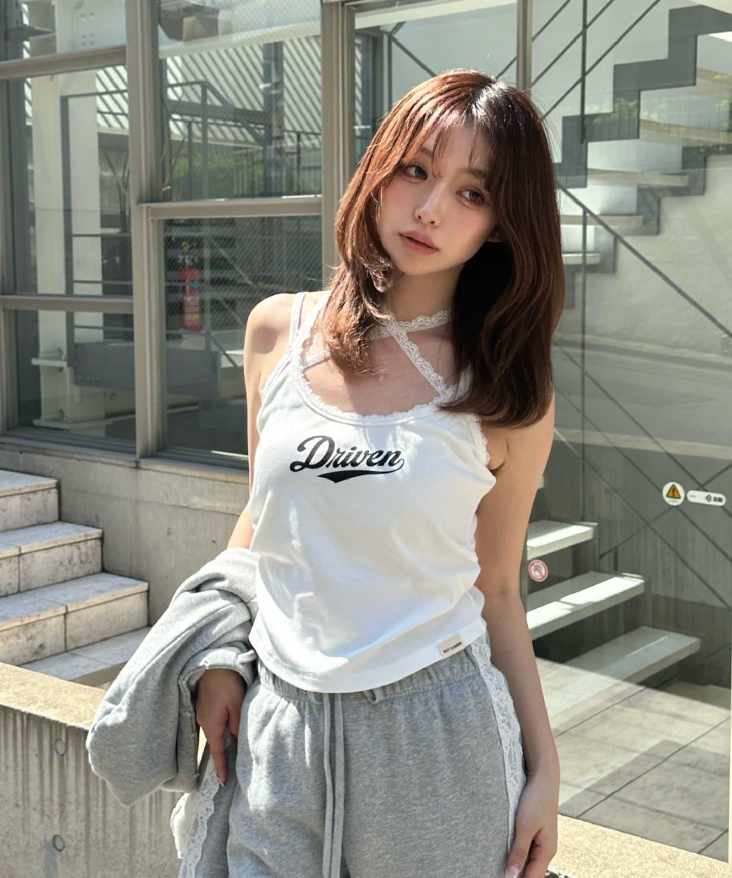 蕾絲Logo帶胸墊疊穿吊帶背心