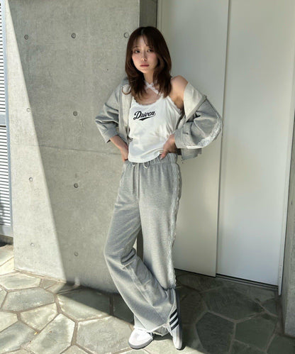 蕾絲Logo帶胸墊疊穿吊帶背心