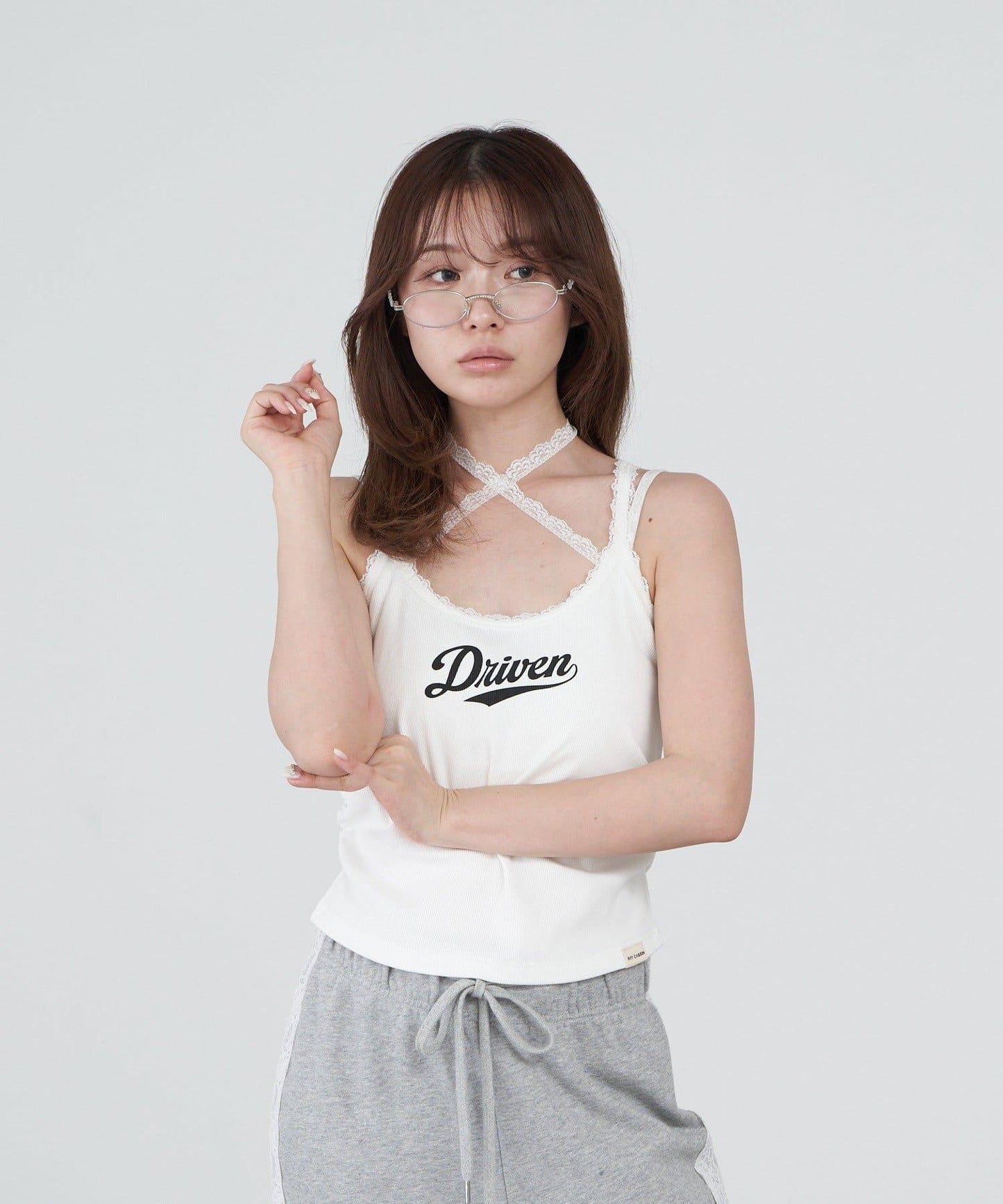 蕾絲Logo帶胸墊疊穿吊帶背心