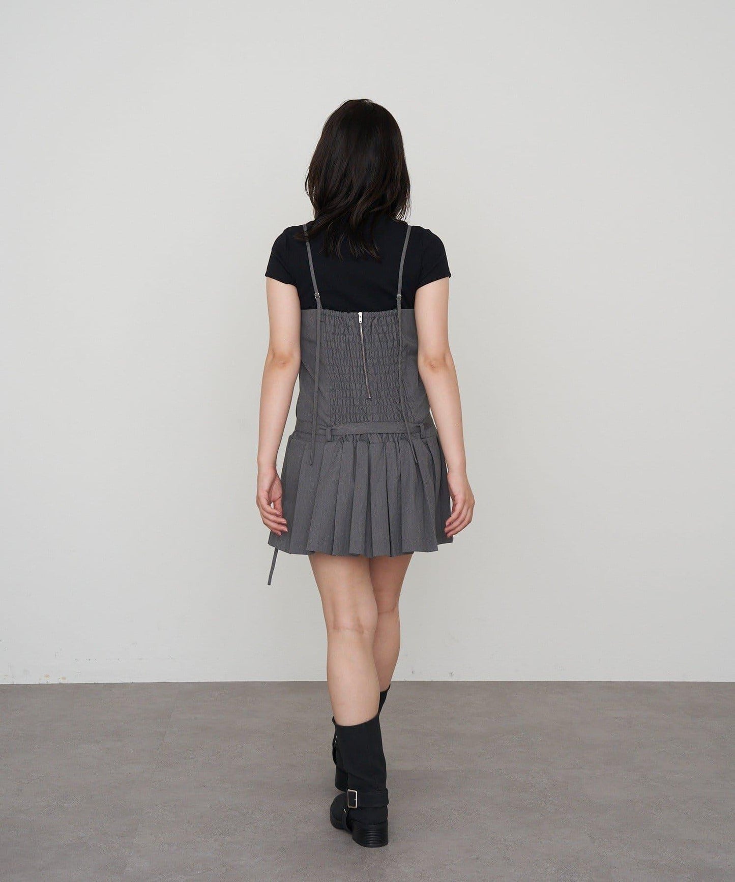 RAY CASSIN 按扣設計 百褶 吊帶迷你連衣裙