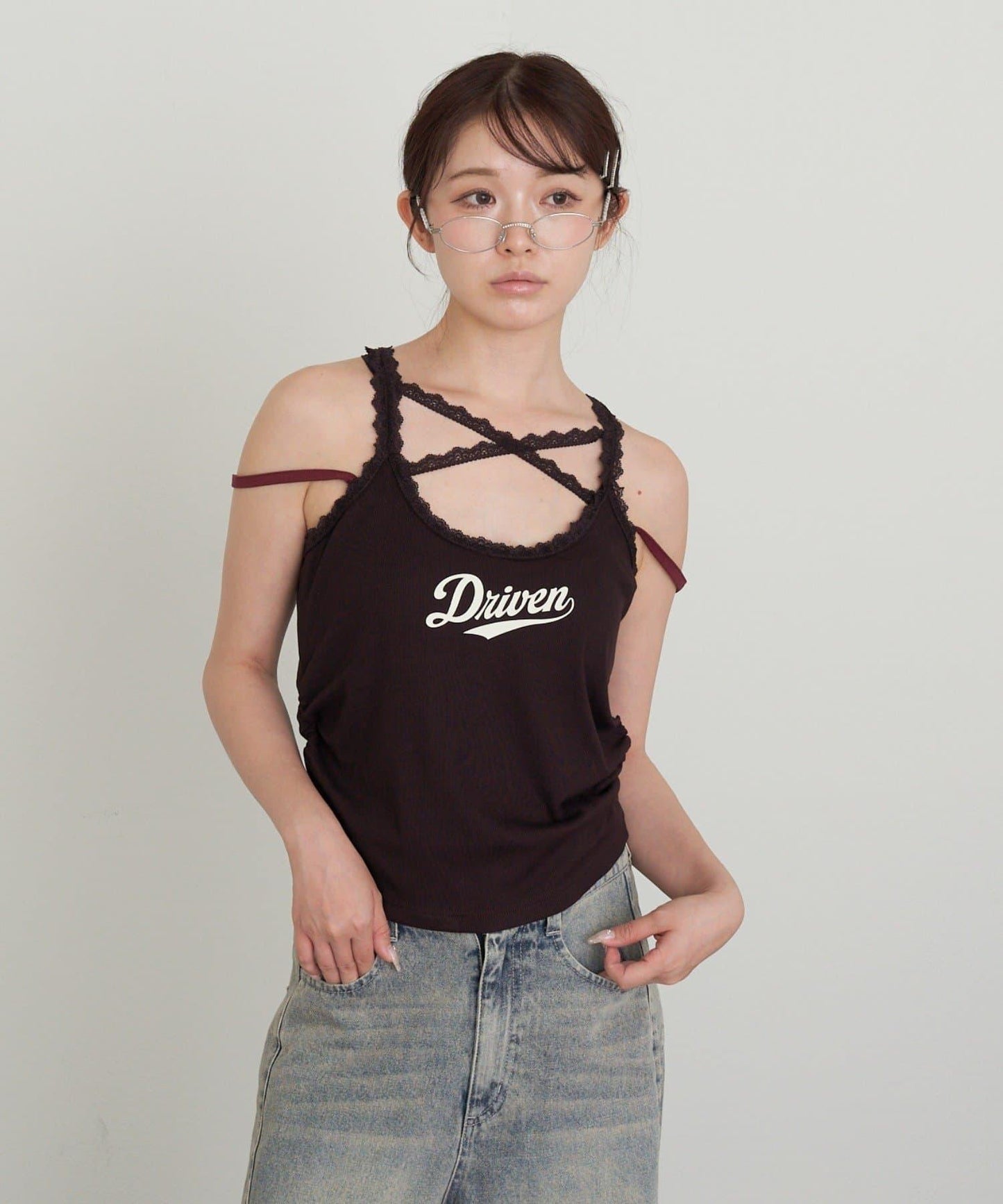 蕾絲Logo帶胸墊疊穿吊帶背心