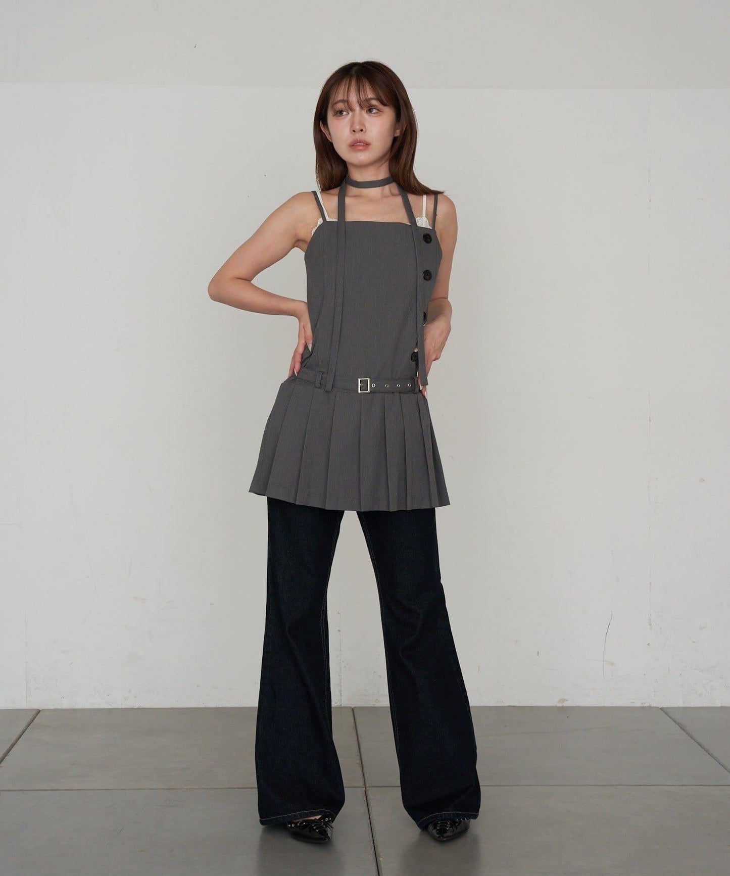 RAY CASSIN 按扣設計 百褶 吊帶迷你連衣裙