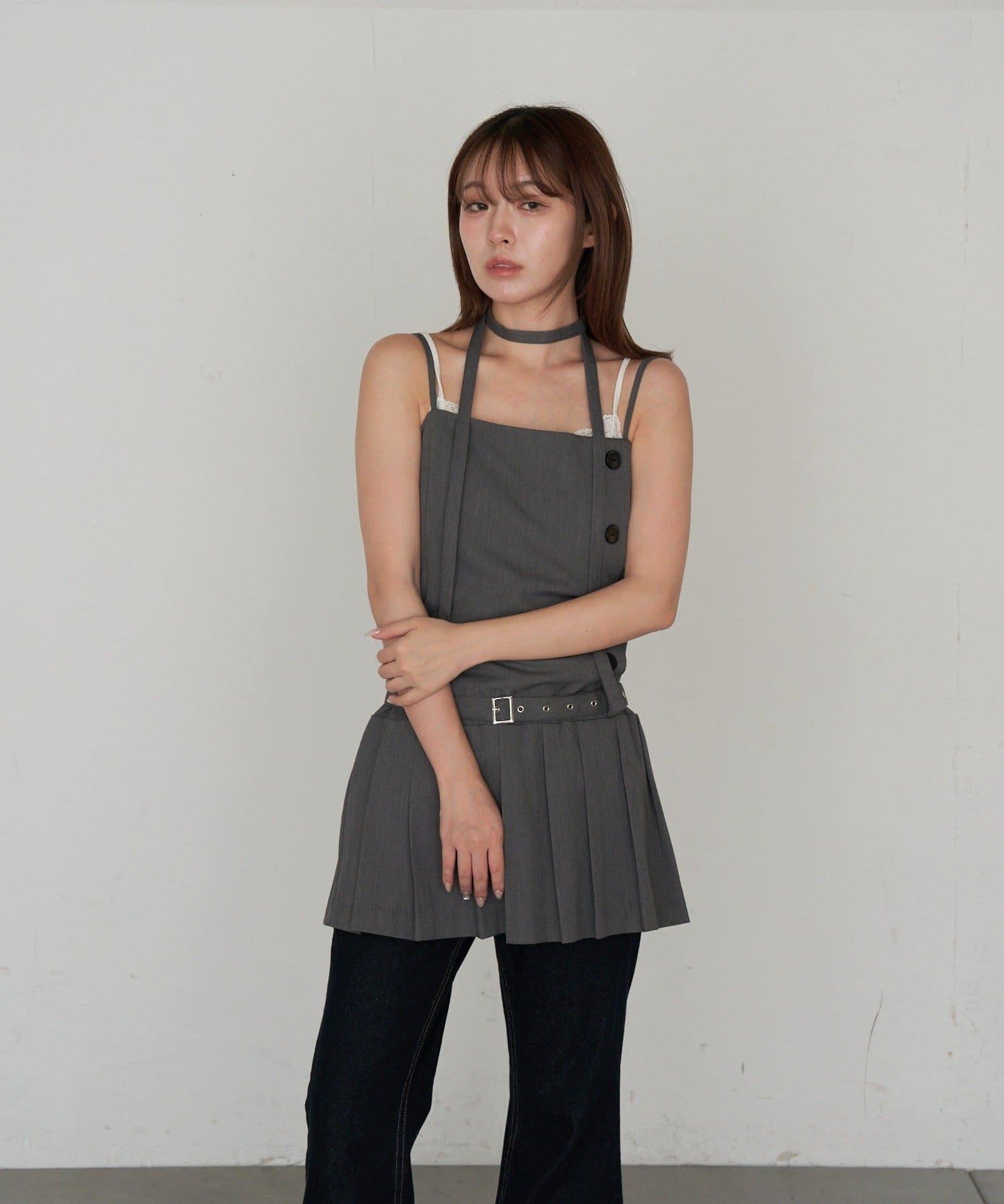 RAY CASSIN 按扣設計 百褶 吊帶迷你連衣裙