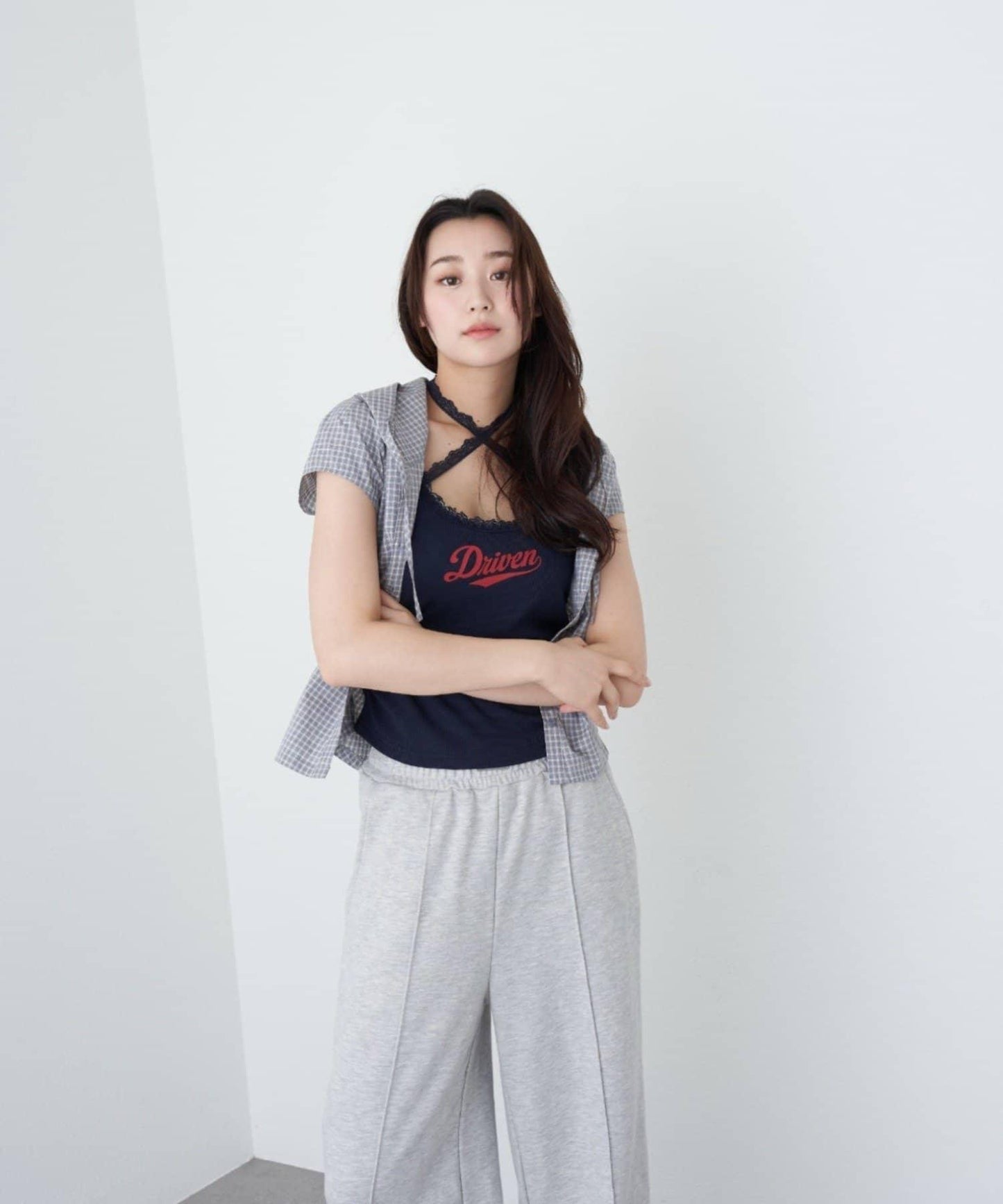 蕾絲Logo帶胸墊疊穿吊帶背心