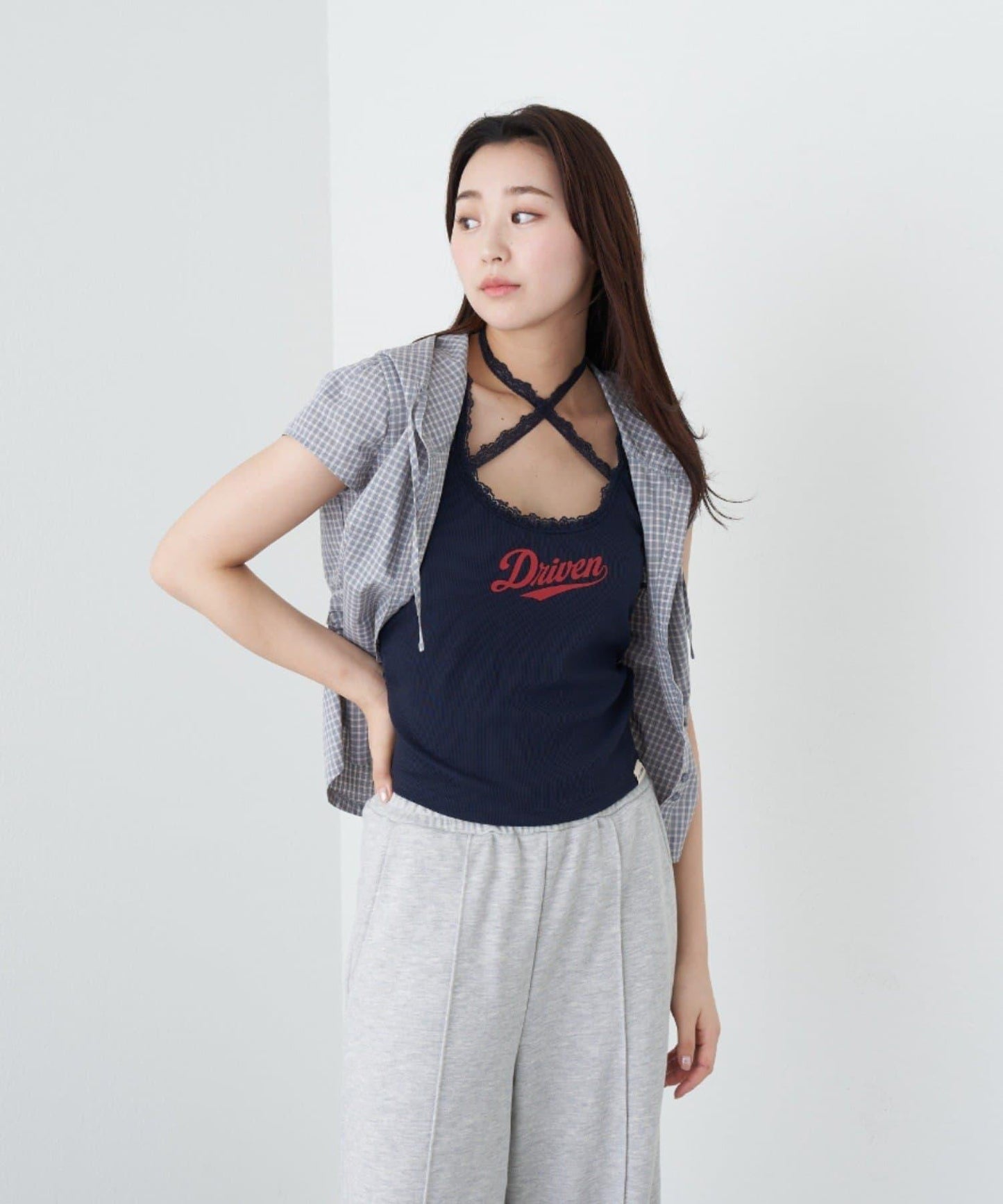 蕾絲Logo帶胸墊疊穿吊帶背心