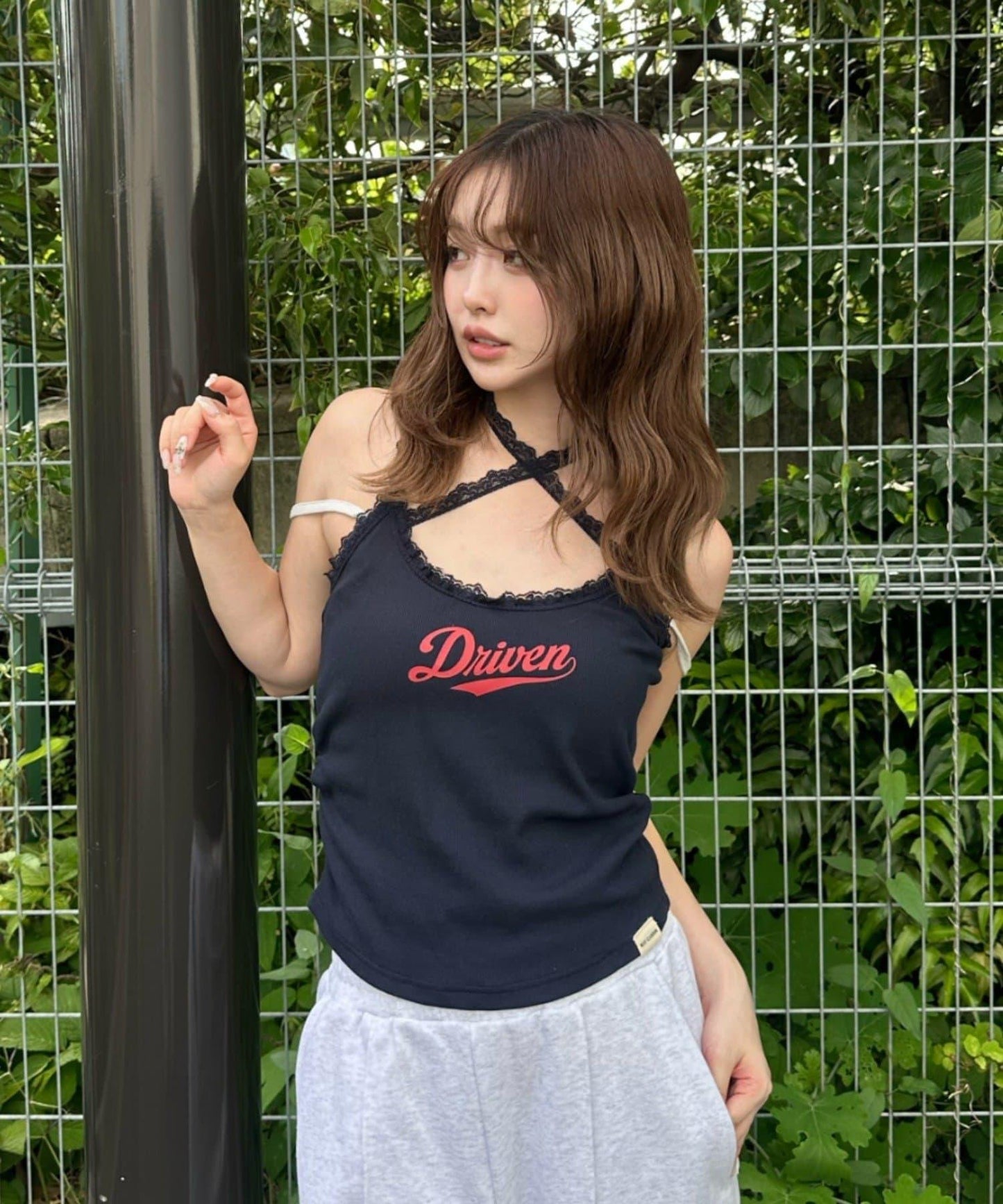 蕾絲Logo帶胸墊疊穿吊帶背心