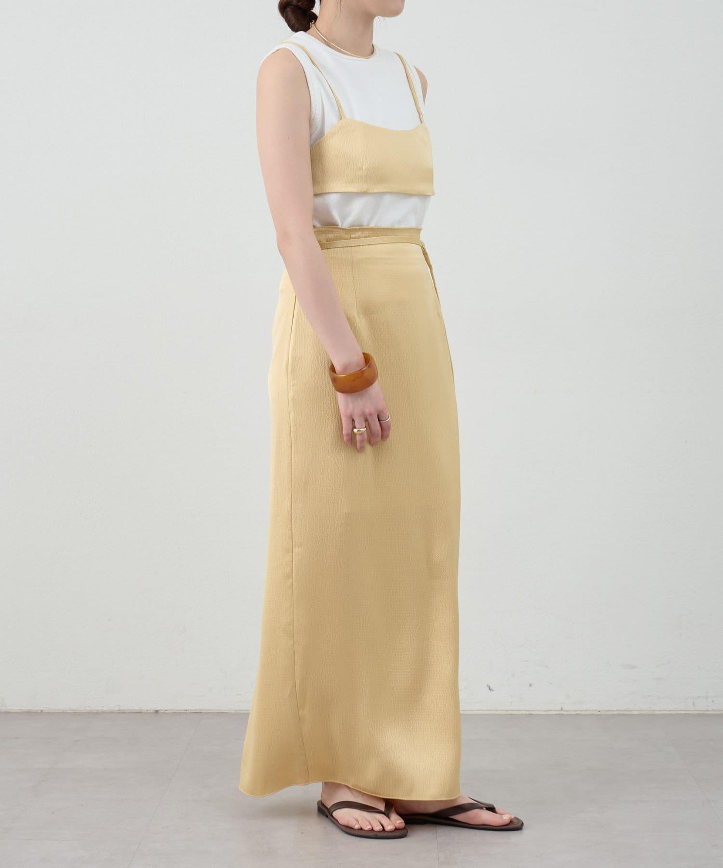 SHENERY 緞面修身半身裙