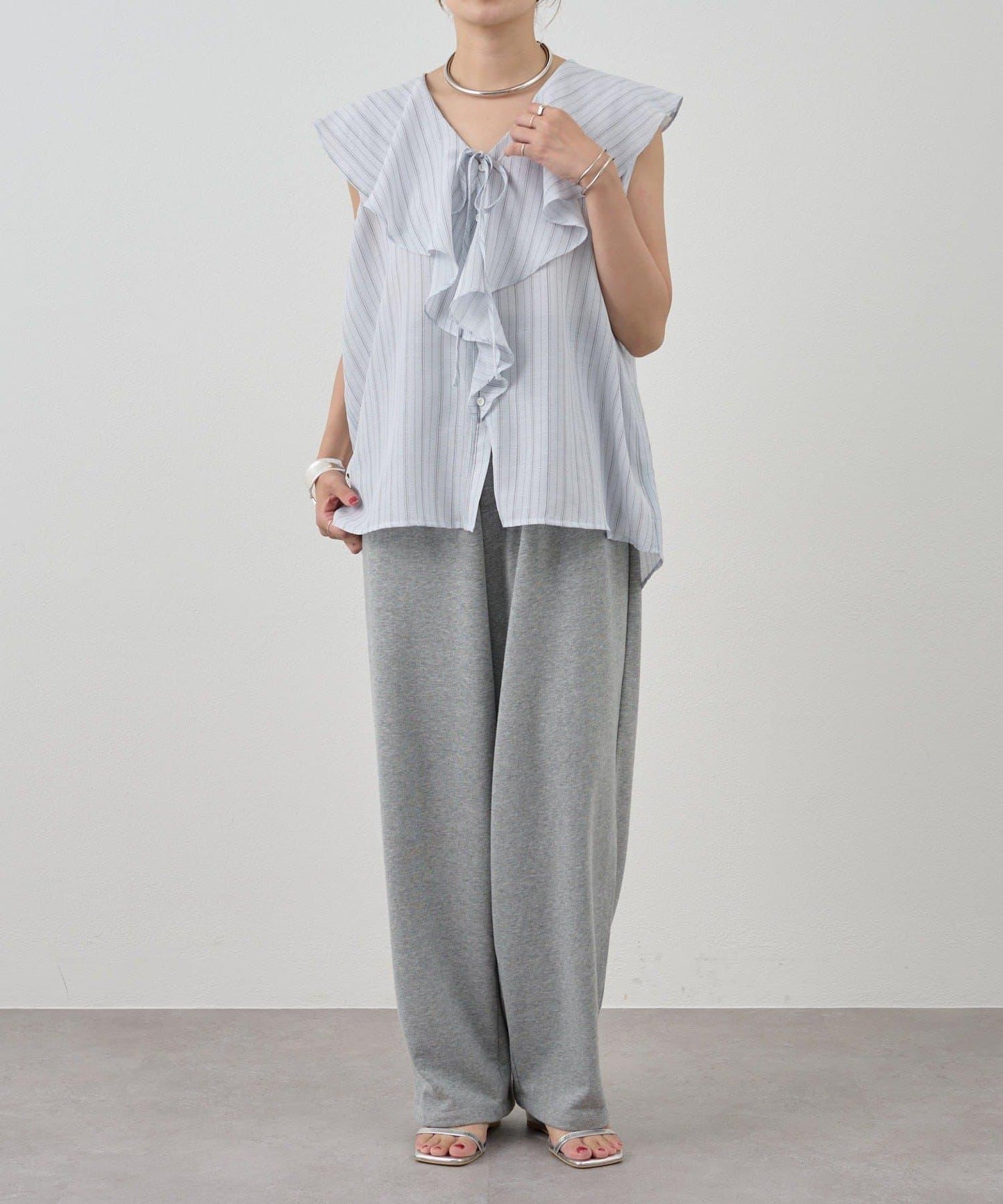 SHENERY 條紋荷葉領襯衫