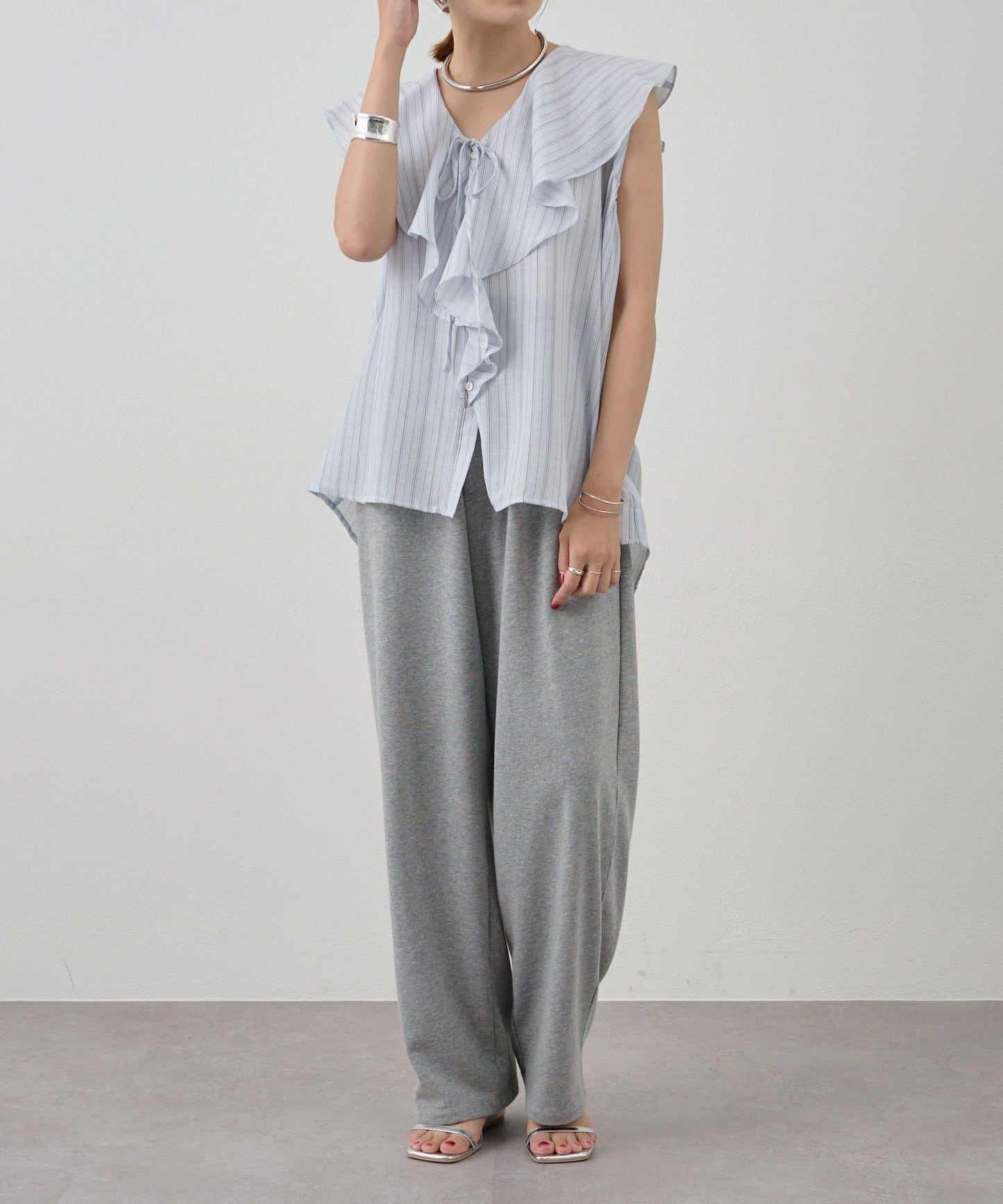 SHENERY 條紋荷葉領襯衫