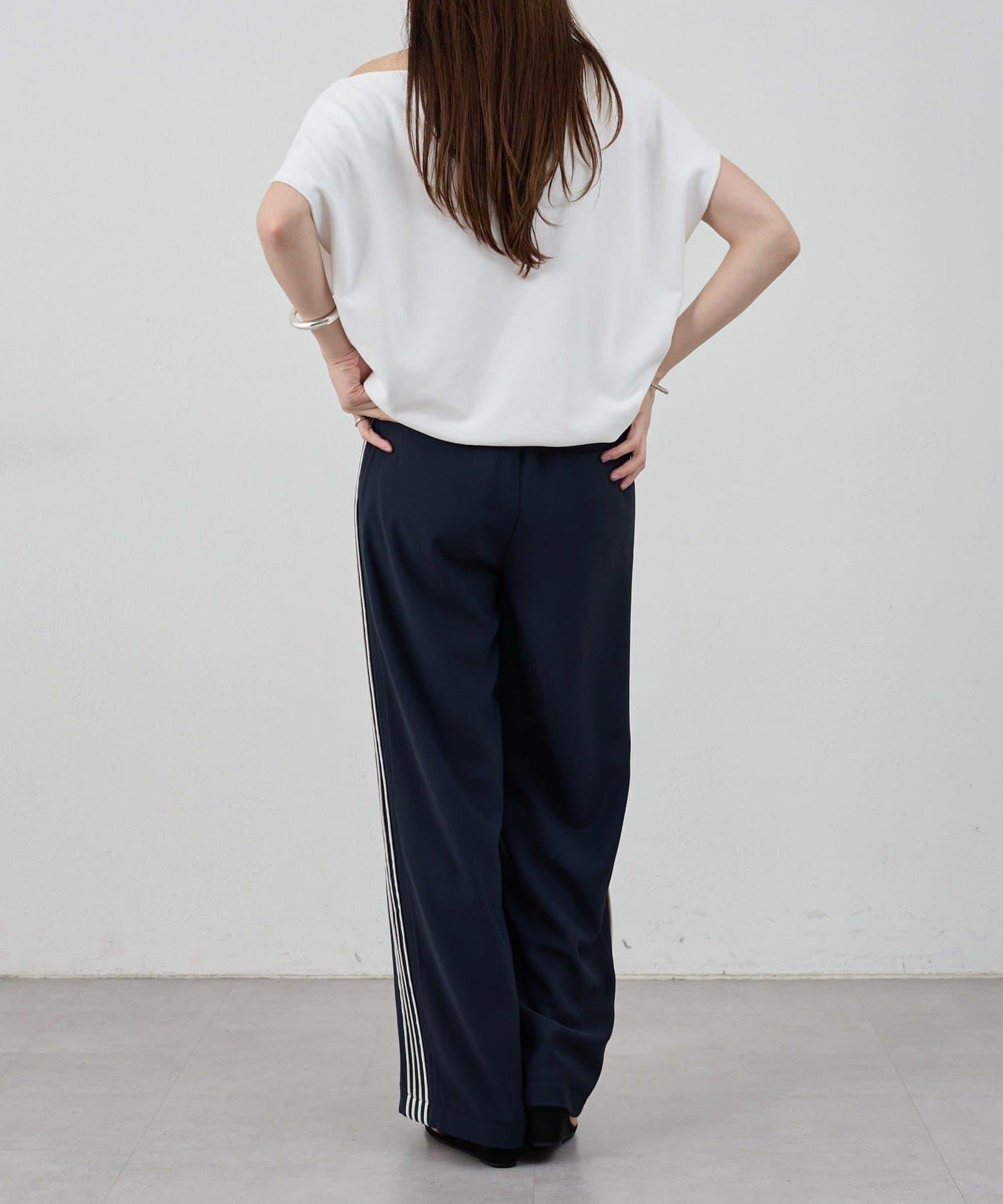 SHENERY 露肩法式短袖衛衣