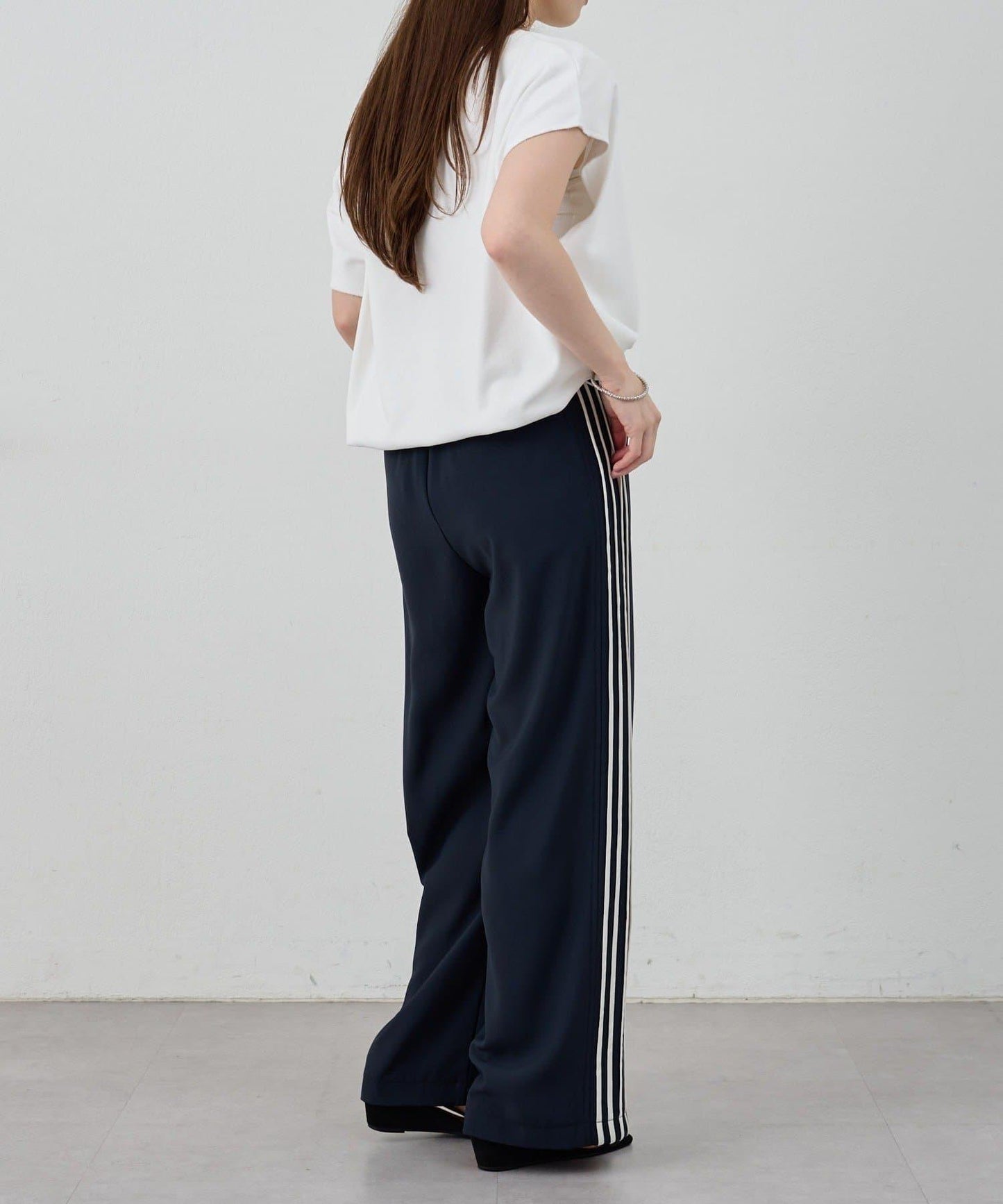 SHENERY 露肩法式短袖衛衣