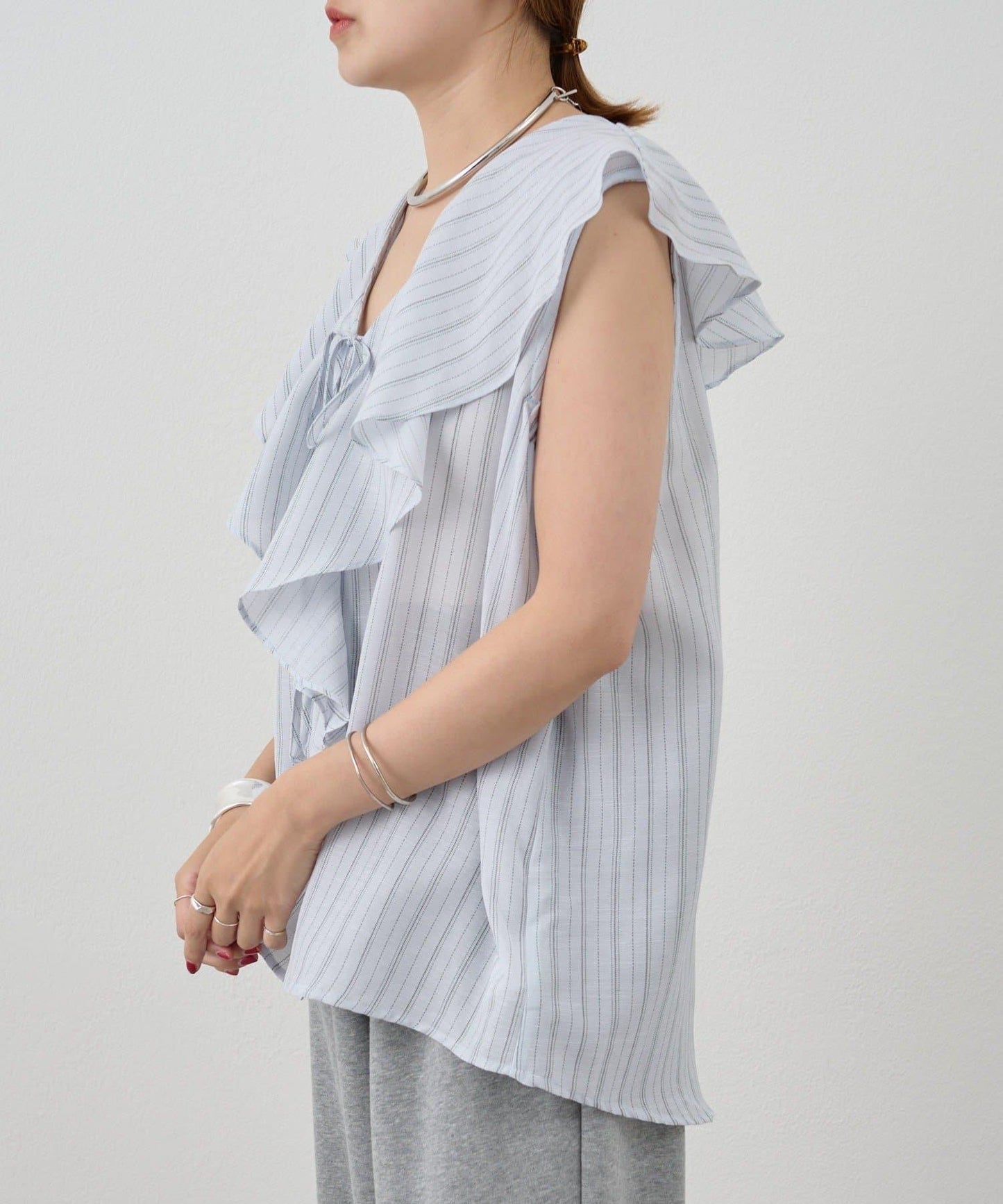 SHENERY 條紋荷葉領襯衫