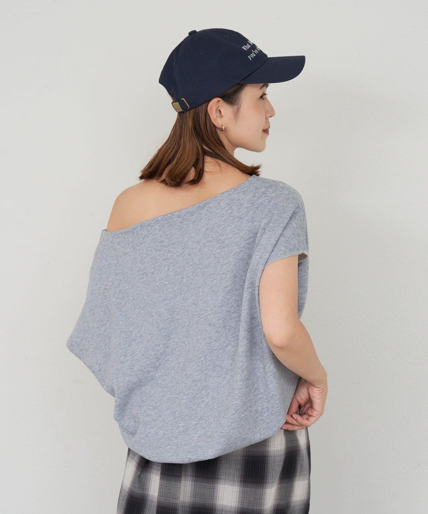 SHENERY 露肩法式短袖衛衣