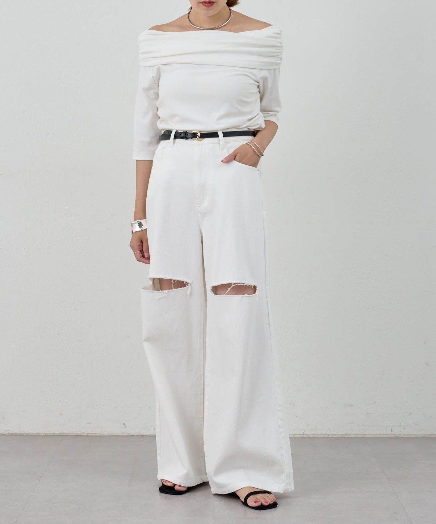 SHENERY 露肩不對稱設計 套頭上衣