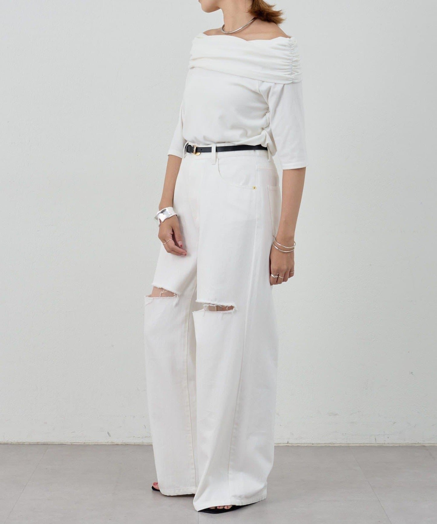 SHENERY 露肩不對稱設計 套頭上衣