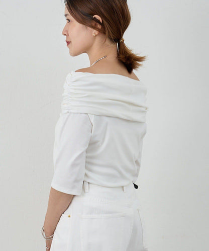 SHENERY 露肩不對稱設計 套頭上衣