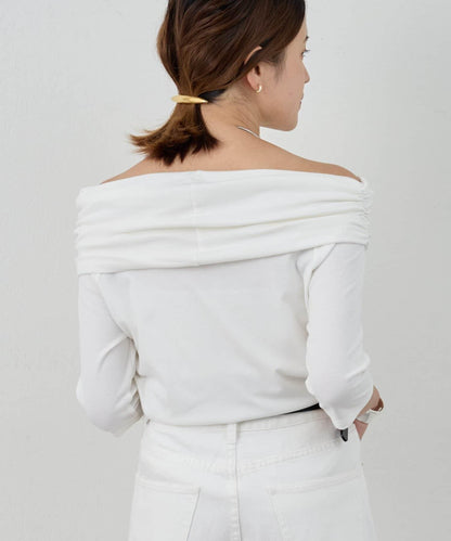 SHENERY 露肩不對稱設計 套頭上衣