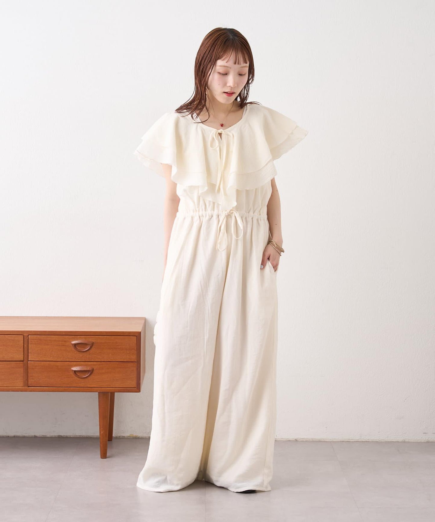 w closet 荷葉邊領設計 連體褲