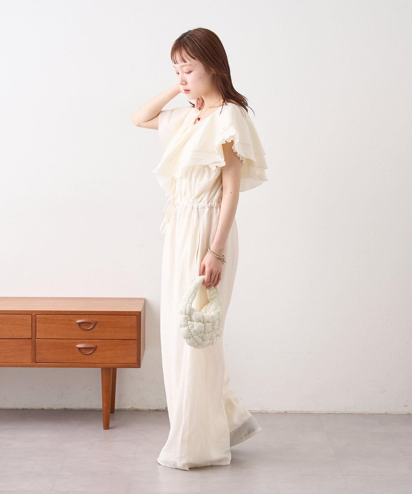 w closet 荷葉邊領設計 連體褲