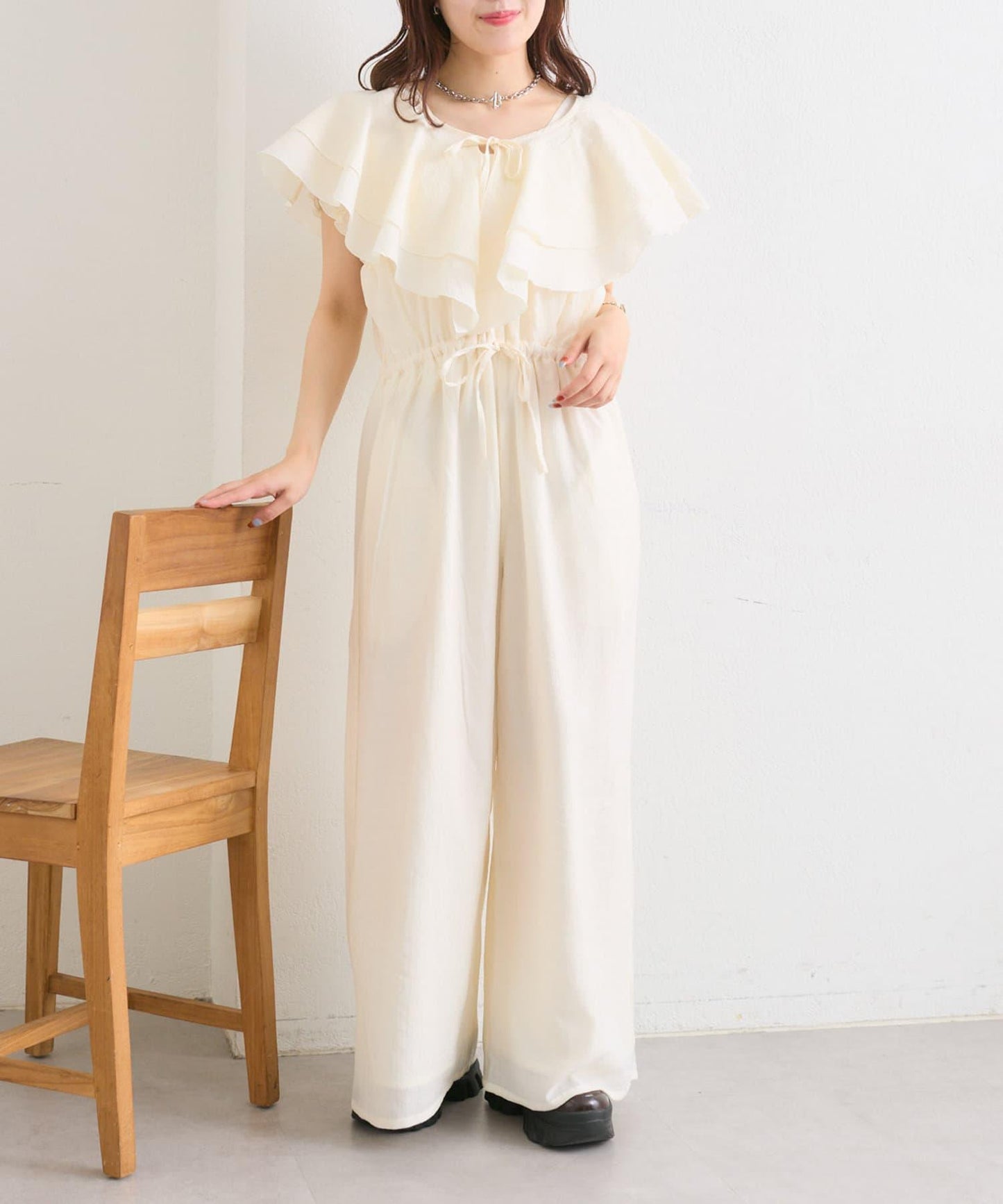 w closet 荷葉邊領設計 連體褲