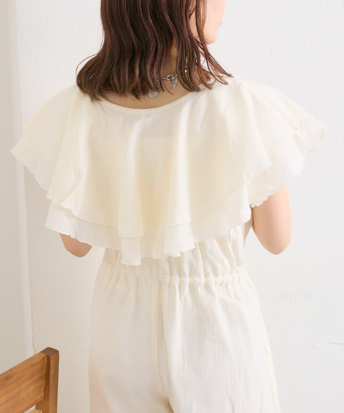 w closet 荷葉邊領設計 連體褲