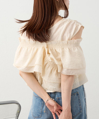 多穿法荷葉邊襯衫