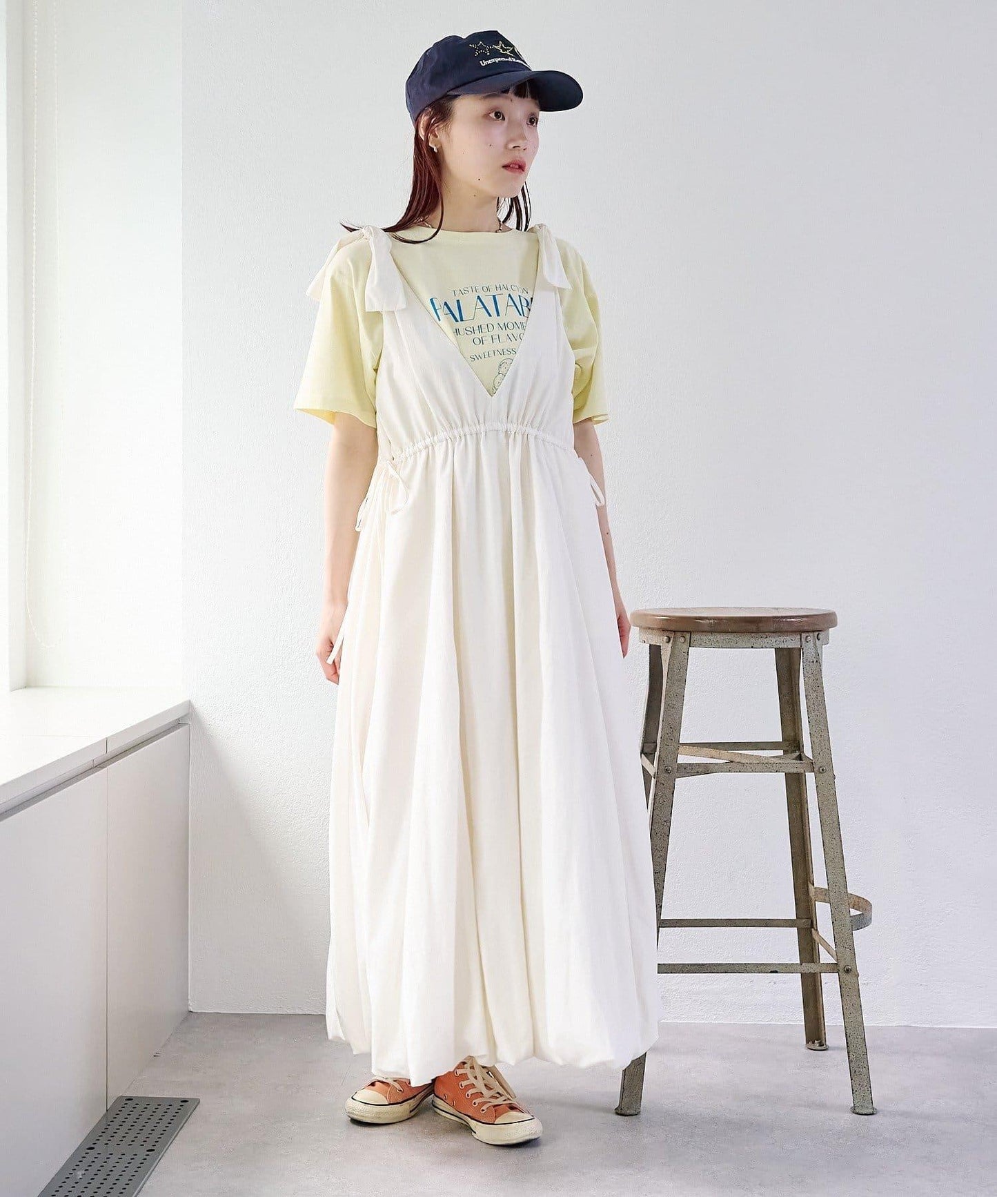 肩部蝴蝶結 蓬鬆廓形 連衣裙