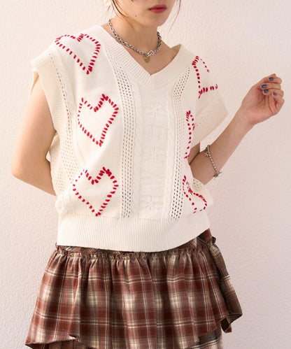 w closet 愛心刺繡 針織背心