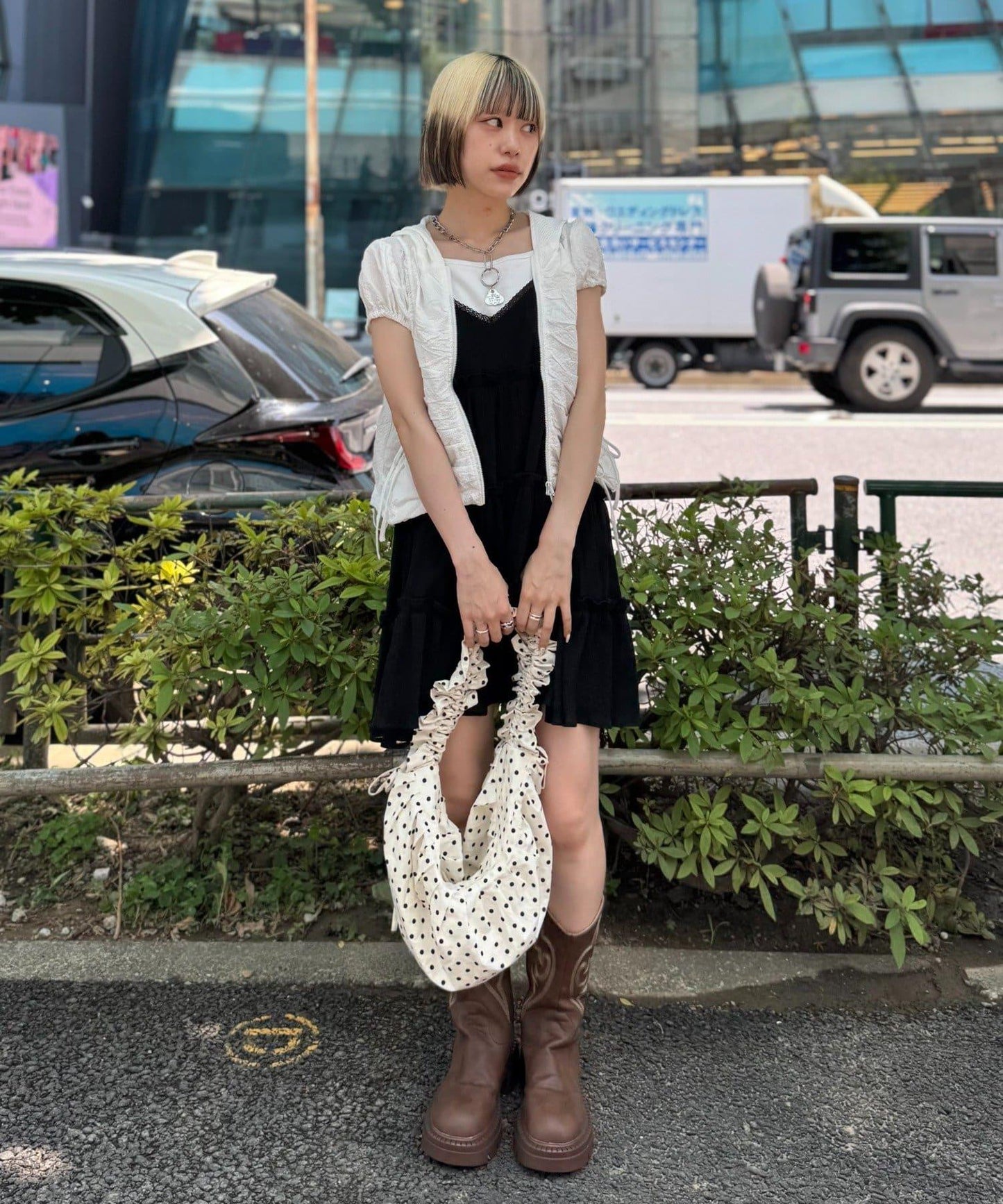 連帽拉鍊短外套