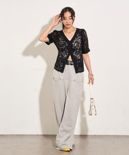 泡泡袖蕾絲V領短袖襯衫