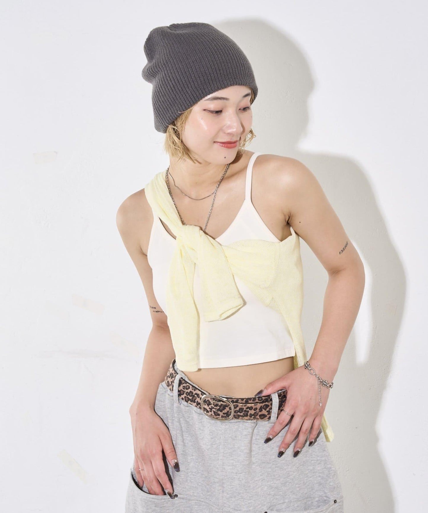 WHO'S WHO gallery 帶胸墊吊帶背心