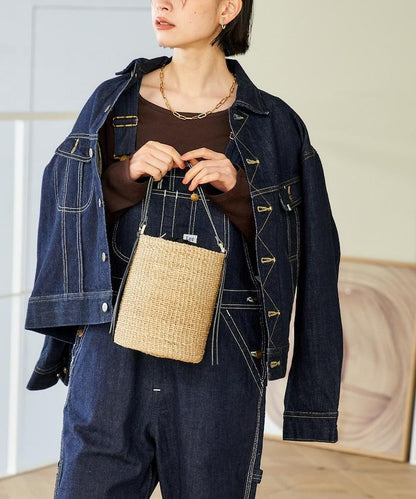 細緻蕉麻桶型單肩包