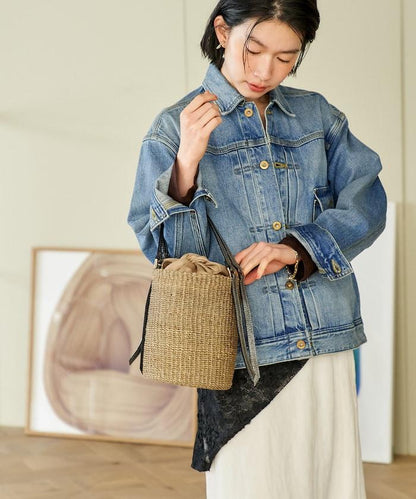 細緻蕉麻桶型單肩包