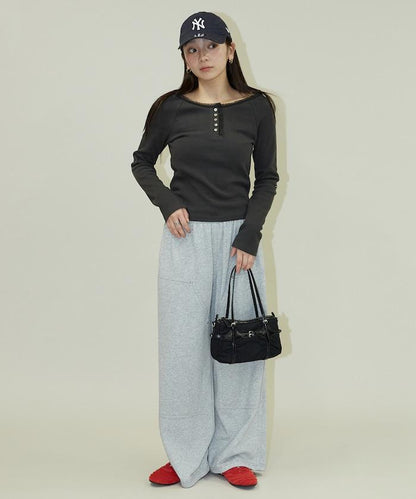 領口蕾絲拼接 長袖 T恤